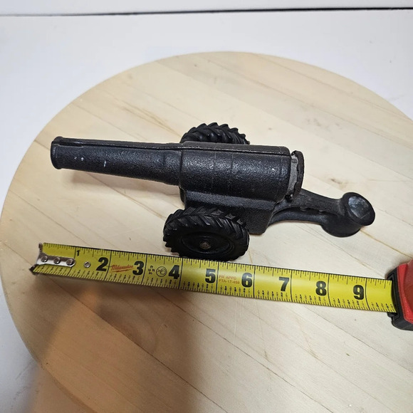 vintage cast iron cannon Toy Unbranded Missing Firing Mechanism 8.5 In. Long hea - Picture 8 of 9
